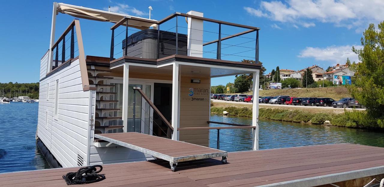 Отель House Boat - Floating House Sofia Пула Экстерьер фото